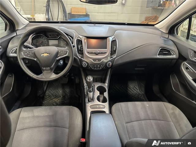 2018 Chevrolet Cruze LT Auto (Stk: 165002) in London - Image 24 of 26