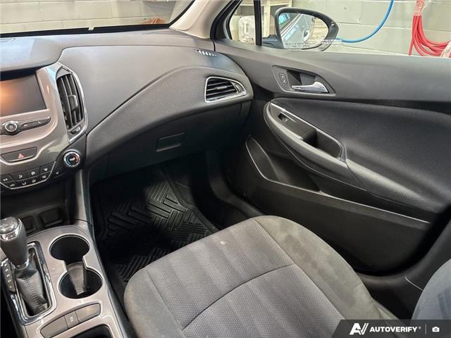 2018 Chevrolet Cruze LT Auto (Stk: 165002) in London - Image 25 of 26