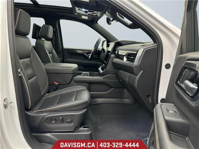 2025 GMC Yukon XL Elevation (Stk: 302925) in Lethbridge - Image 15 of 15