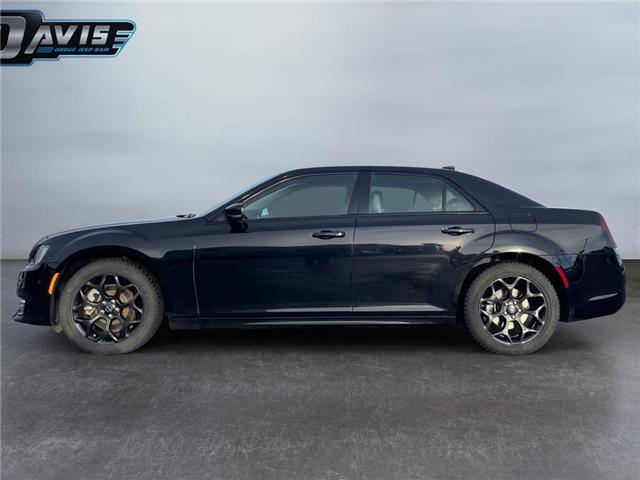 2023 Chrysler 300 Touring-L (Stk: 41174) in Lethbridge - Image 2 of 26