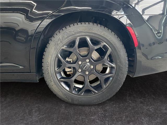2023 Chrysler 300 Touring-L (Stk: 41174) in Lethbridge - Image 10 of 26