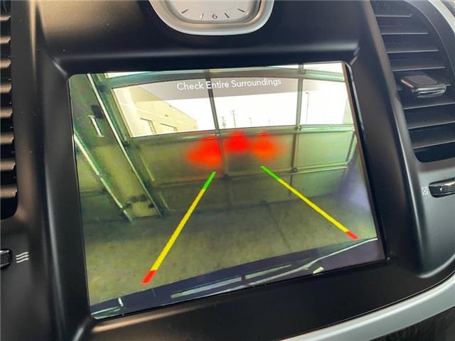 2023 Chrysler 300 Touring-L (Stk: 41174) in Lethbridge - Image 18 of 26