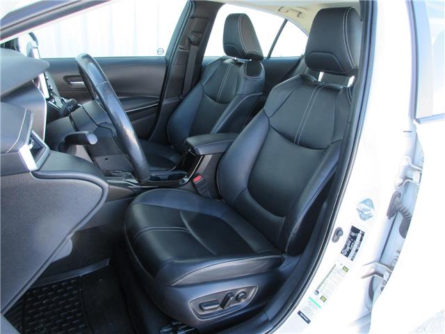 2020 Toyota Corolla XLE (Stk: U8524) in Peterborough - Image 11 of 28 2020 Toyota Corolla XLE (Stk: U8524) in Peterborough - Image 11 of 28