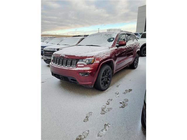 2021 Jeep Grand Cherokee Laredo (Stk: 26S5443A) in Pincher Creek - Image 1 of 12