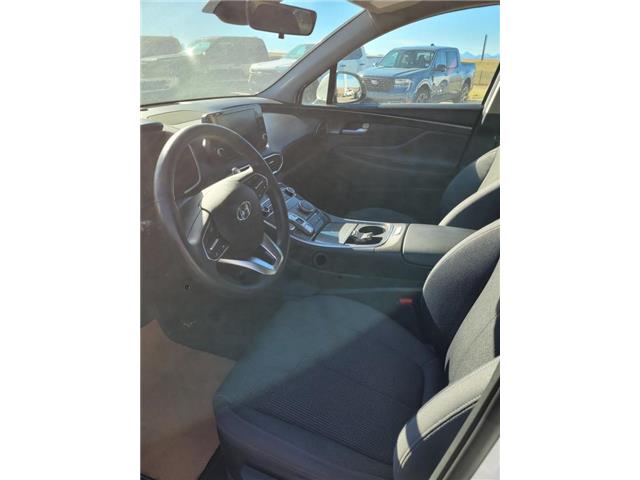 2021 Hyundai Santa Fe ESSENTIAL (Stk: OP9437) in Pincher Creek - Image 4 of 8 2021 Hyundai Santa Fe ESSENTIAL (Stk: OP9437) in Pincher Creek - Image 4 of 8