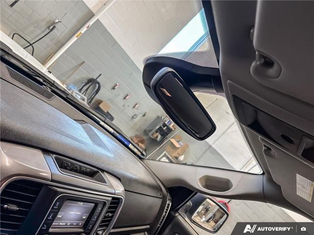 2023 RAM 1500 Classic SLT (Stk: 165043) in London - Image 21 of 26