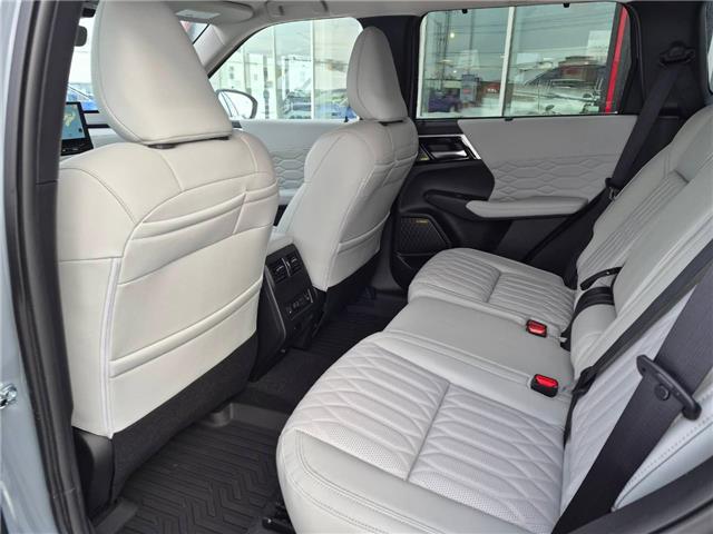 2026 Mitsubishi Outlander GT (Stk: M858) in Cornwall - Image 9 of 10