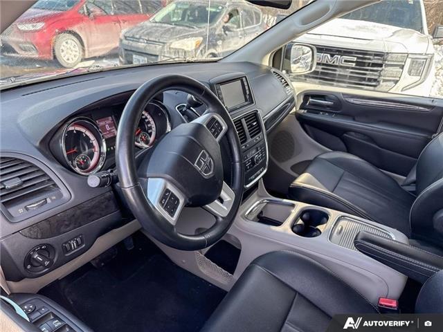 2018 Dodge Grand Caravan Crew (Stk: 165084) in London - Image 10 of 18