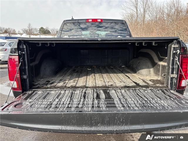 2022 RAM 1500 Classic SLT (Stk: 165011) in London - Image 12 of 26