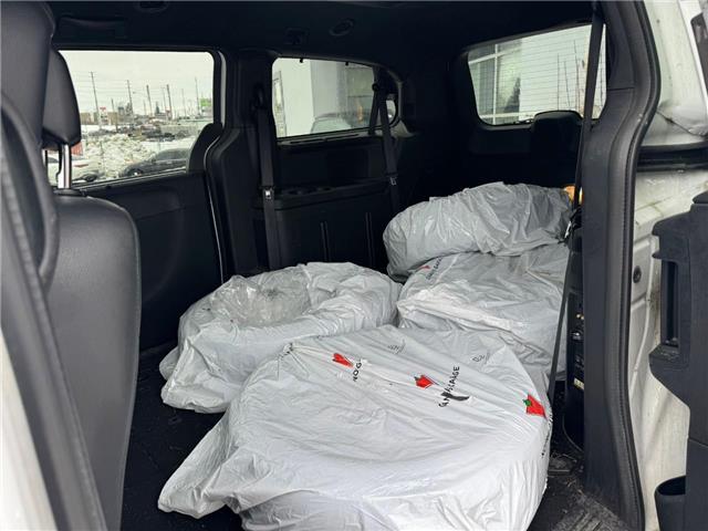 2015 Chrysler Town & Country S (Stk: 28325T) in Newmarket - Image 11 of 12