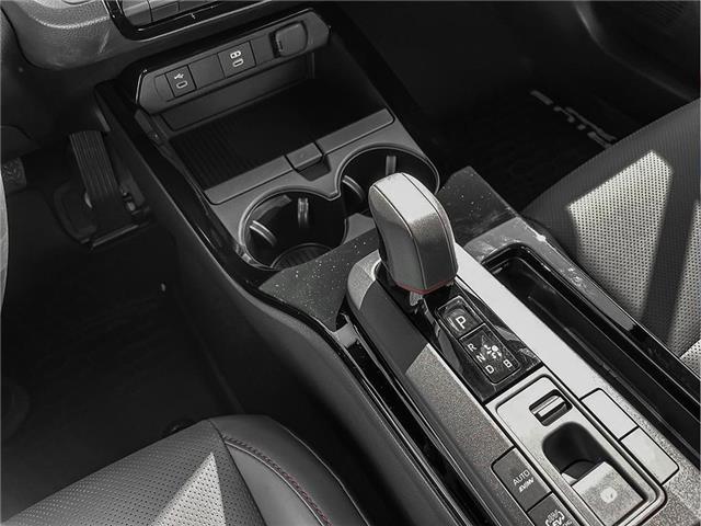 2026 Toyota Prius Plug-In Hybrid XSE (Stk: B26006) in Sault Ste. Marie - Image 17 of 24