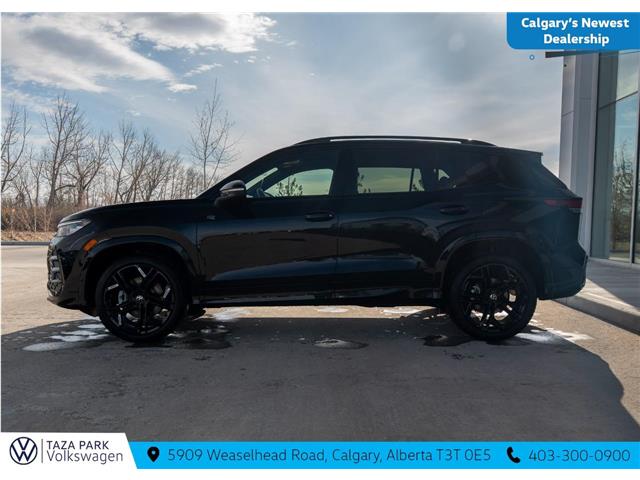 2026 Volkswagen Tiguan Comfortline R-Line Black Edition (Stk: TT-169) in Calgary - Image 8 of 25