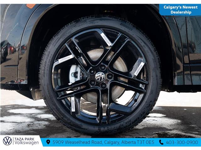 2026 Volkswagen Tiguan Comfortline R-Line Black Edition (Stk: TT-169) in Calgary - Image 11 of 25