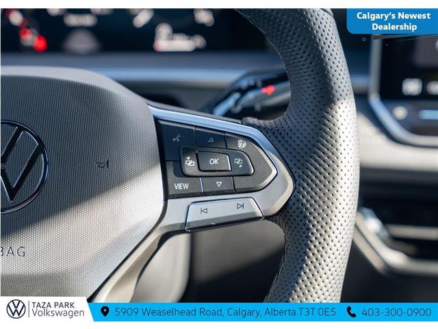 2026 Volkswagen Tiguan Comfortline R-Line Black Edition (Stk: TT-169) in Calgary - Image 17 of 25