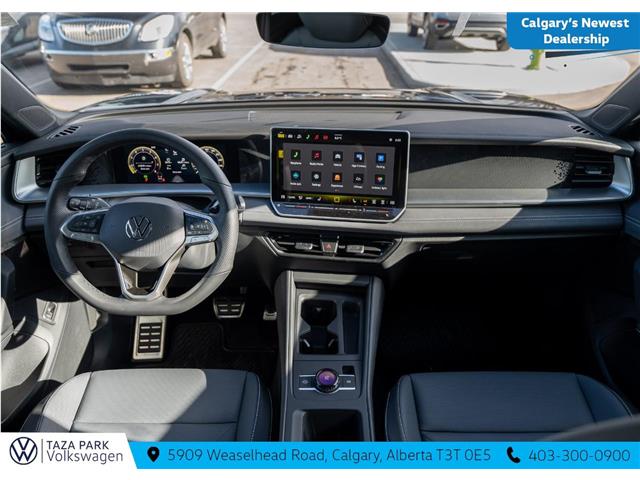2026 Volkswagen Tiguan Comfortline R-Line Black Edition (Stk: TT-169) in Calgary - Image 21 of 25