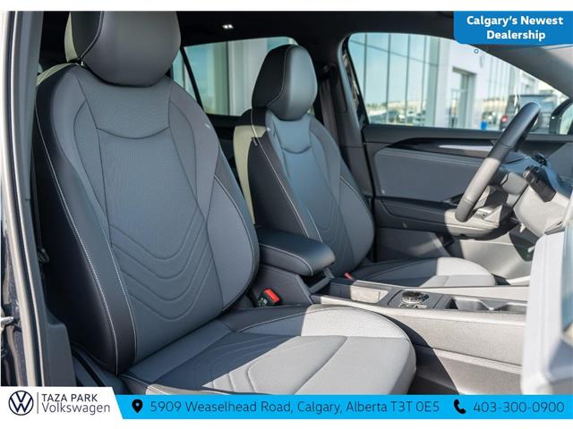 2026 Volkswagen Tiguan Comfortline R-Line Black Edition (Stk: TT-169) in Calgary - Image 23 of 25