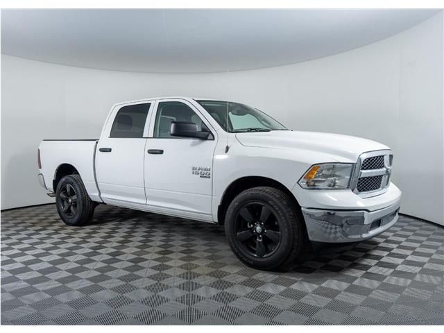 2023 RAM 1500 Classic SLT (Stk: TU0242) in Calgary - Image 3 of 26 2023 RAM 1500 Classic SLT (Stk: TU0242) in Calgary - Image 3 of 26