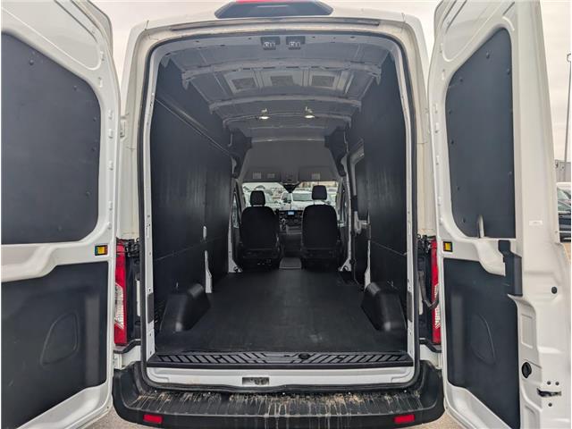 2025 Ford Transit-250 Cargo Base (Stk: 19441) in Calgary - Image 5 of 20 2025 Ford Transit-250 Cargo Base (Stk: 19441) in Calgary - Image 5 of 20