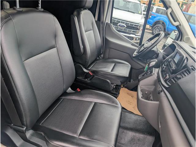 2025 Ford Transit-250 Cargo Base (Stk: 19441) in Calgary - Image 12 of 20 2025 Ford Transit-250 Cargo Base (Stk: 19441) in Calgary - Image 12 of 20