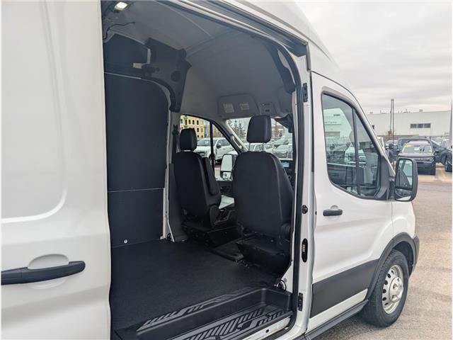 2025 Ford Transit-250 Cargo Base (Stk: 19441) in Calgary - Image 13 of 20 2025 Ford Transit-250 Cargo Base (Stk: 19441) in Calgary - Image 13 of 20