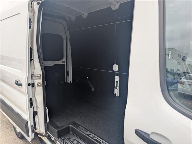 2025 Ford Transit-250 Cargo Base (Stk: 19441) in Calgary - Image 14 of 20 2025 Ford Transit-250 Cargo Base (Stk: 19441) in Calgary - Image 14 of 20