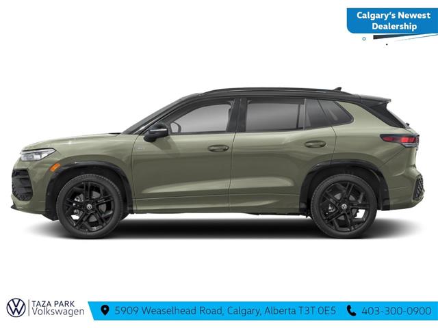 2026 Volkswagen Tiguan Comfortline R-Line Black Edition (Stk: TT-233) in Calgary - Image 3 of 10 2026 Volkswagen Tiguan Comfortline R-Line Black Edition (Stk: TT-233) in Calgary - Image 3 of 10