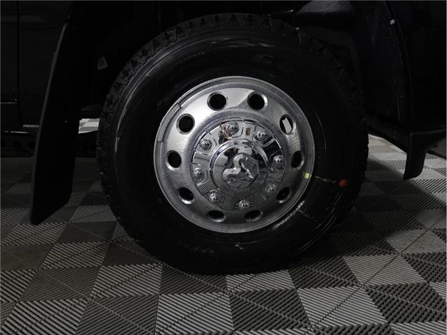 2026 RAM 3500 Big Horn (Stk: 26T160) in Calgary - Image 4 of 19