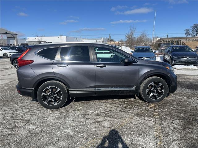 2017 Honda CR-V Touring (Stk: SVW1419) in Sarnia - Image 6 of 19
