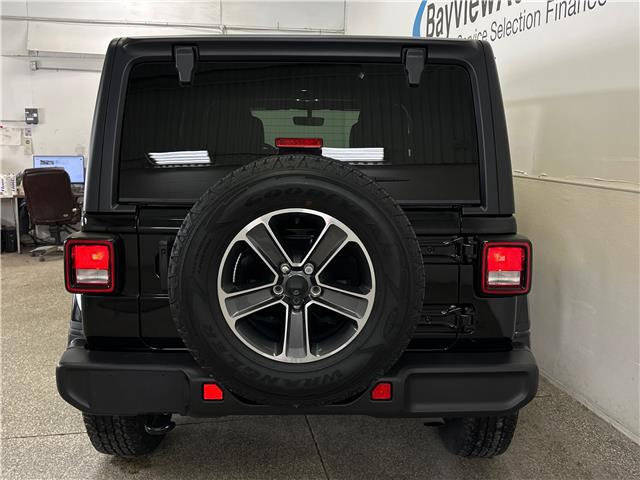 2023 Jeep Wrangler Sahara (Stk: 43522J) in Belleville - Image 6 of 27