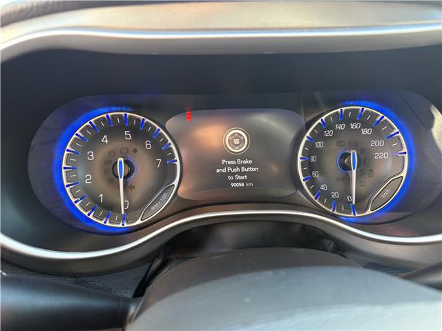 2023 Chrysler Pacifica Touring-L in Sussex - Image 11 of 18