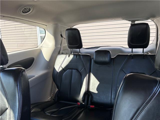 2023 Chrysler Pacifica Touring-L in Sussex - Image 17 of 18