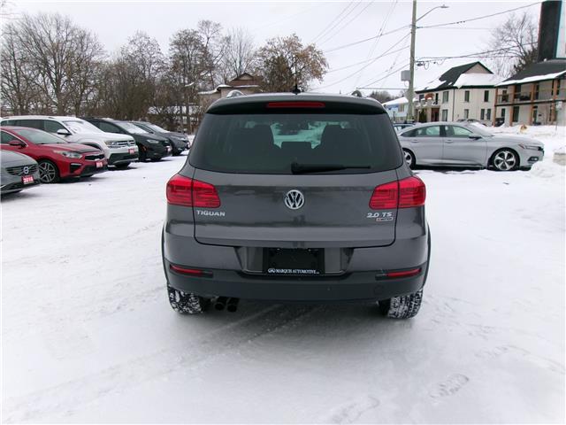 2017 Volkswagen Tiguan Highline in Kitchener - Image 4 of 23