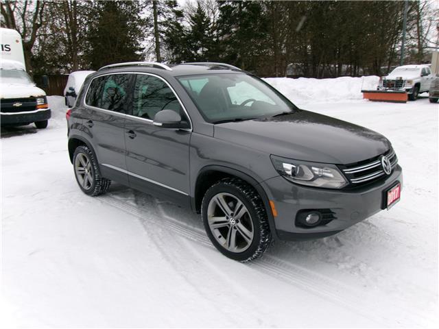 2017 Volkswagen Tiguan Highline in Kitchener - Image 7 of 23