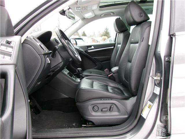 2017 Volkswagen Tiguan Highline in Kitchener - Image 10 of 23