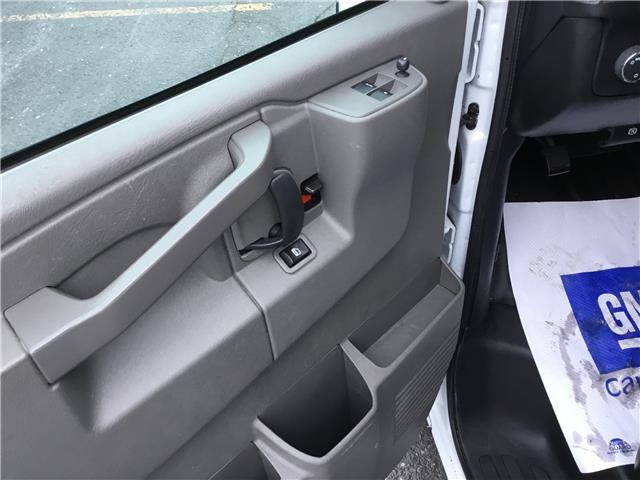2023 Chevrolet Express 2500 Work Van (Stk: R0111) in Cornwall - Image 2 of 30