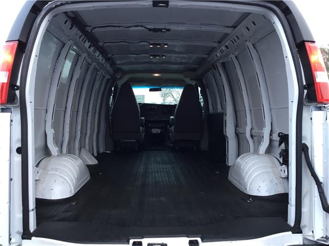 2023 Chevrolet Express 2500 Work Van (Stk: R0111) in Cornwall - Image 17 of 30
