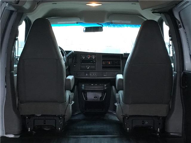 2023 Chevrolet Express 2500 Work Van (Stk: R0111) in Cornwall - Image 16 of 30