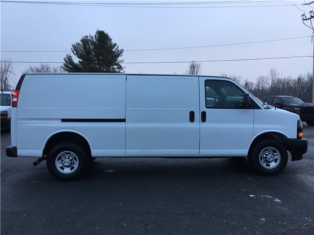 2023 Chevrolet Express 2500 Work Van (Stk: R0111) in Cornwall - Image 25 of 30