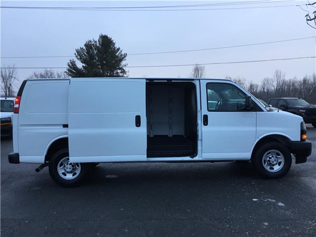 2023 Chevrolet Express 2500 Work Van (Stk: R0111) in Cornwall - Image 26 of 30