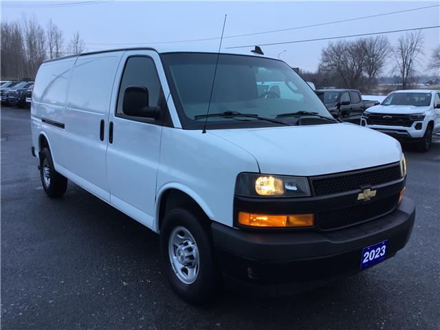 2023 Chevrolet Express 2500 Work Van (Stk: R0111) in Cornwall - Image 27 of 30