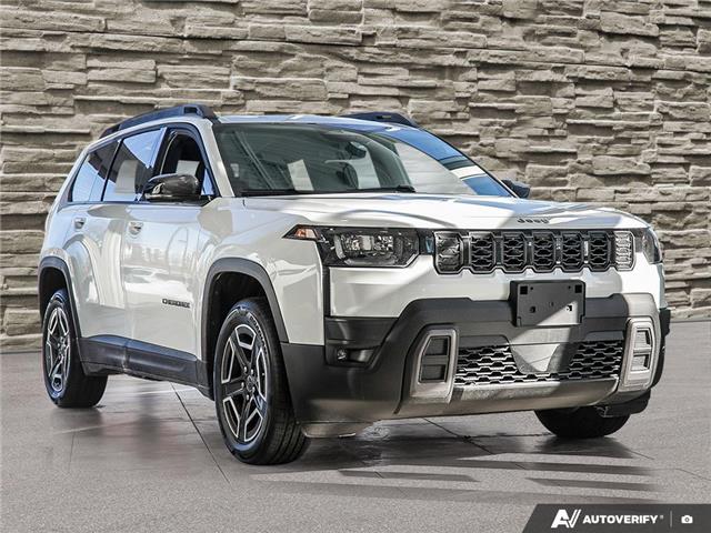 2026 Jeep Cherokee Laredo/Limited (Stk: T3011) in Hamilton - Image 1 of 22