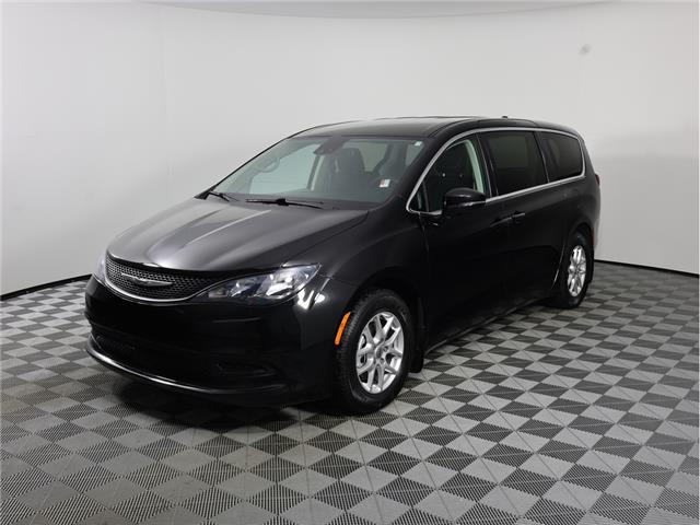 2024 Chrysler Grand Caravan SXT (Stk: L638) in Calgary - Image 1 of 21