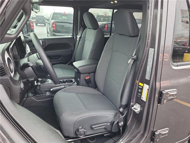 2026 Jeep Wrangler Sport (Stk: 260213) in Windsor - Image 13 of 22