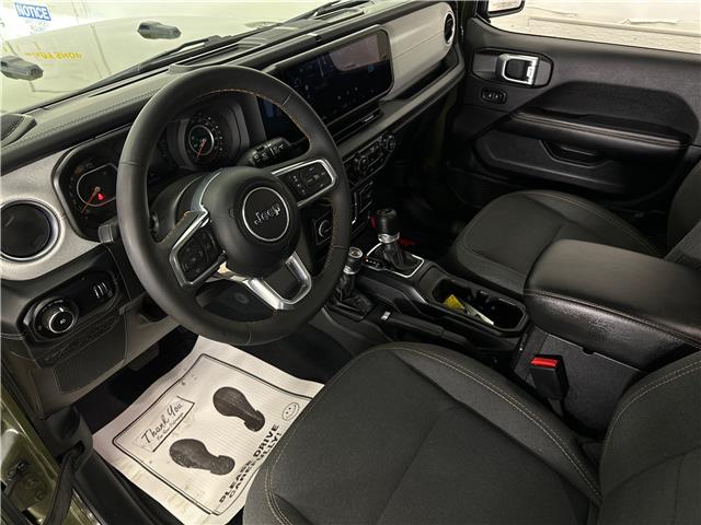 2024 Jeep Wrangler Sahara (Stk: 43497J) in Belleville - Image 10 of 29