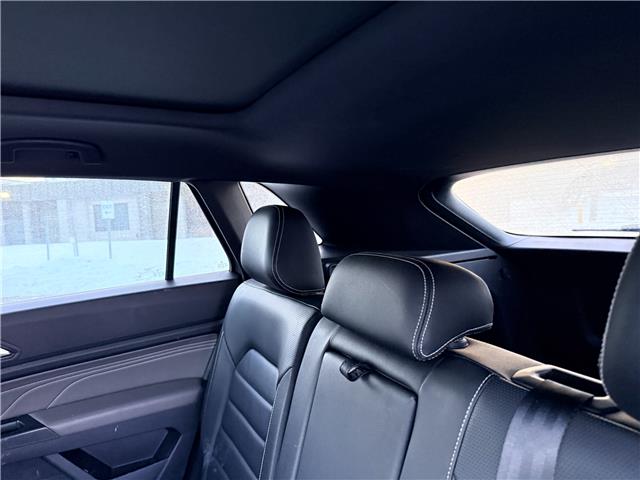 2021 Volkswagen Atlas Cross Sport 2.0 TSI Highline (Stk: 16135) in Newmarket - Image 15 of 37