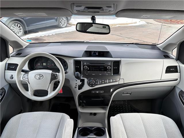 2014 Toyota Sienna LE 8 Passenger (Stk: A-439151) in Moncton - Image 11 of 19