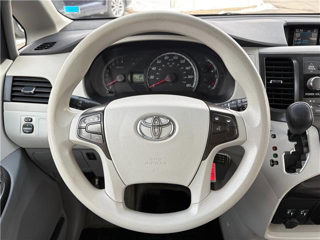 2014 Toyota Sienna LE 8 Passenger (Stk: A-439151) in Moncton - Image 12 of 19