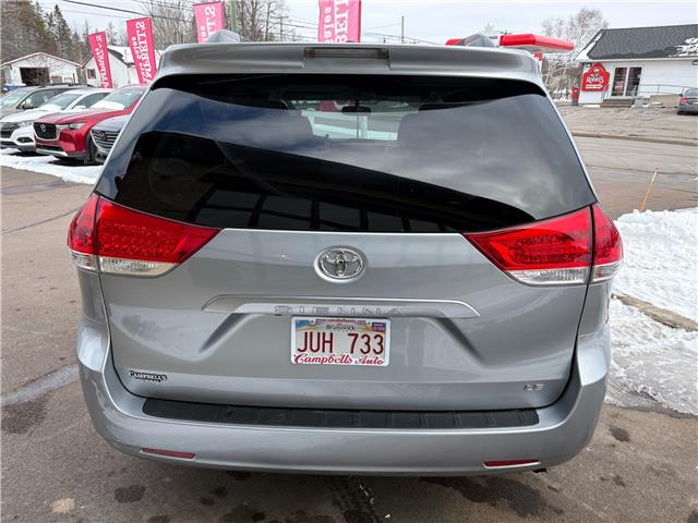 2014 Toyota Sienna LE 8 Passenger (Stk: A-439151) in Moncton - Image 5 of 19