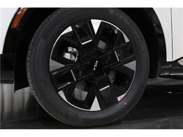 2026 Kia Sportage EX Premium w/Red Interior (Stk: 26974) in Edmonton - Image 11 of 32