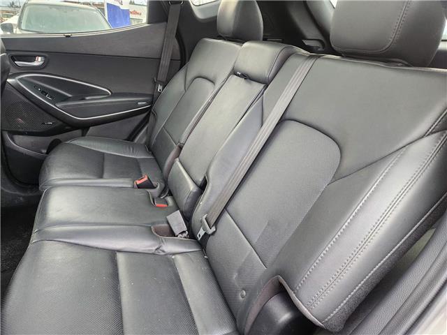 2017 Hyundai Santa Fe Sport 2.0T Limited in Ottawa - Image 7 of 9